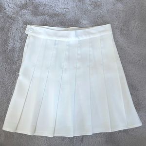 White pleated skirt